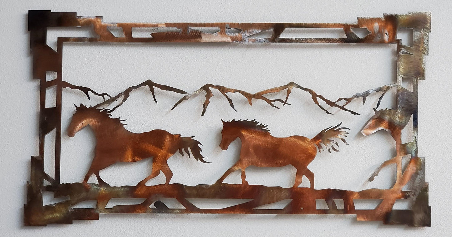 Southwest Style Metal Horse Wall Hanging