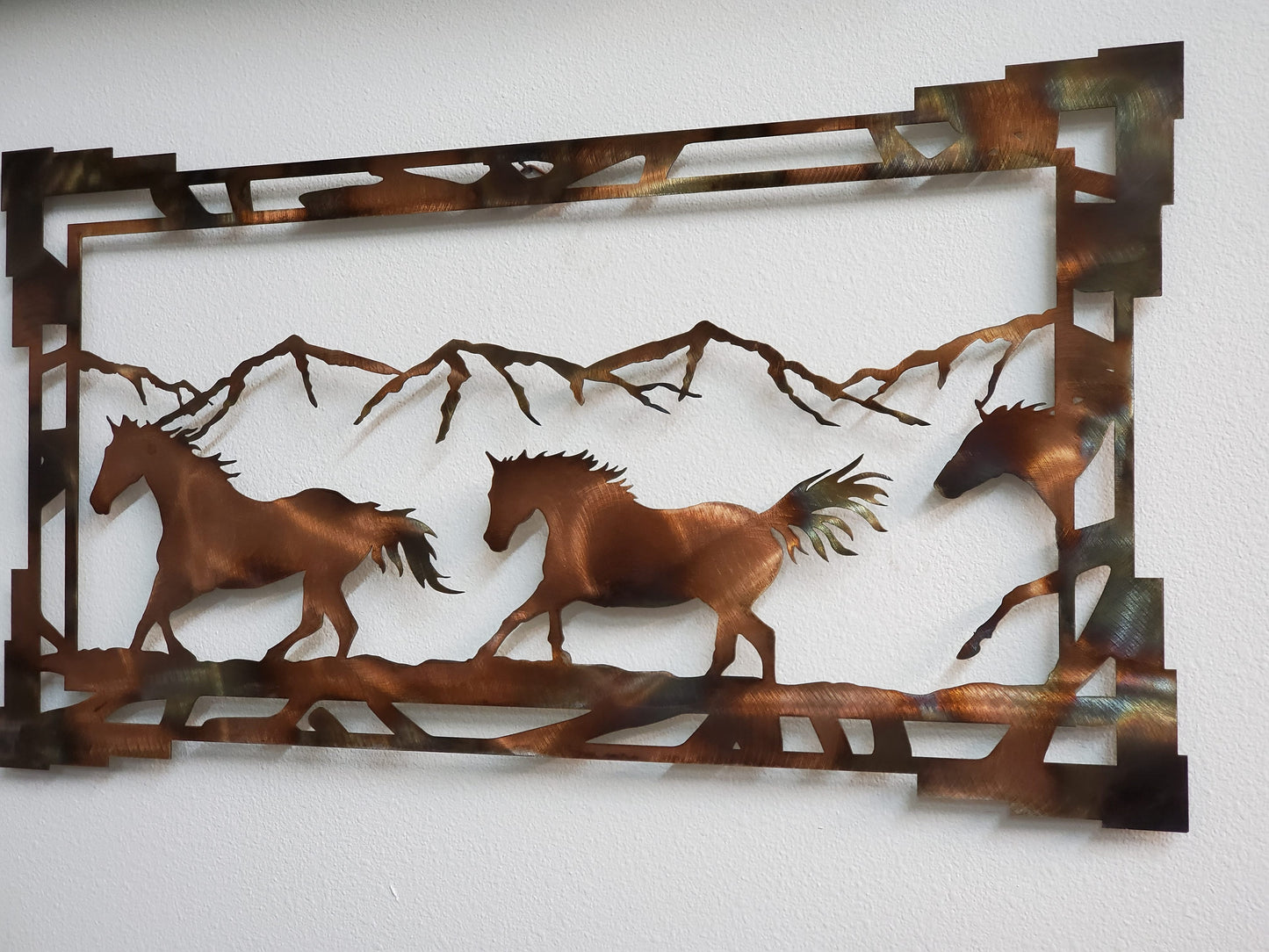 Southwest Style Metal Horse Wall Hanging