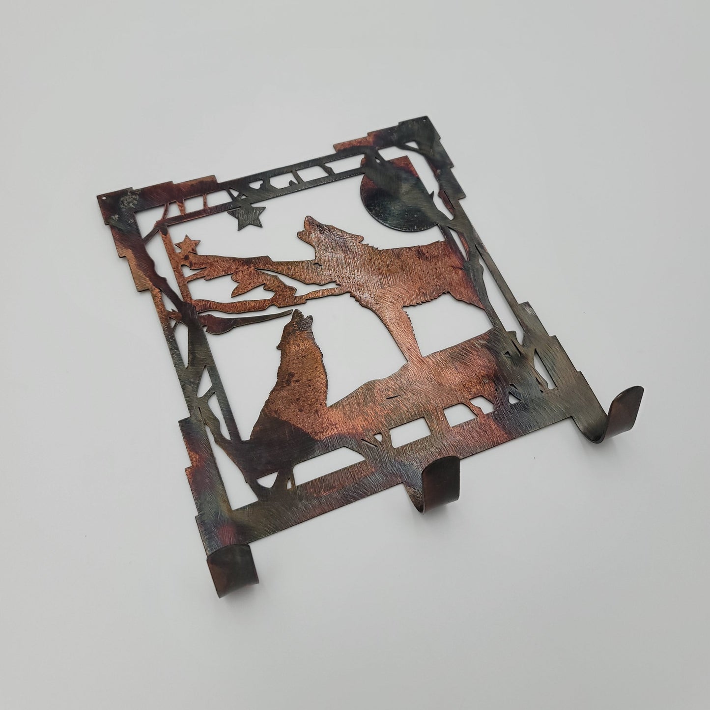 Rustic Metal Wolf Family Key Rack
