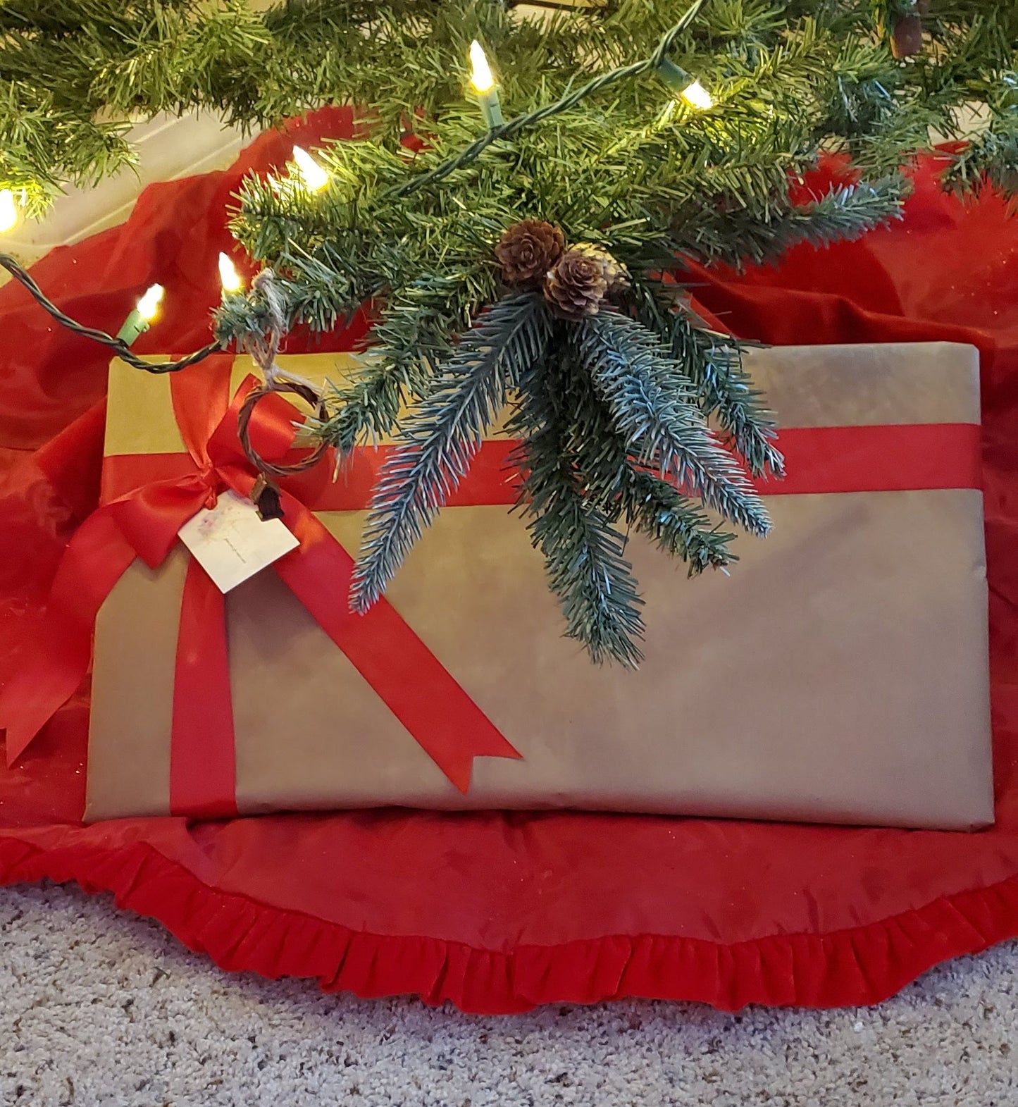 Gift wrapping available in Kraft paper and silky red ribbon with tag. Available at checkout.
