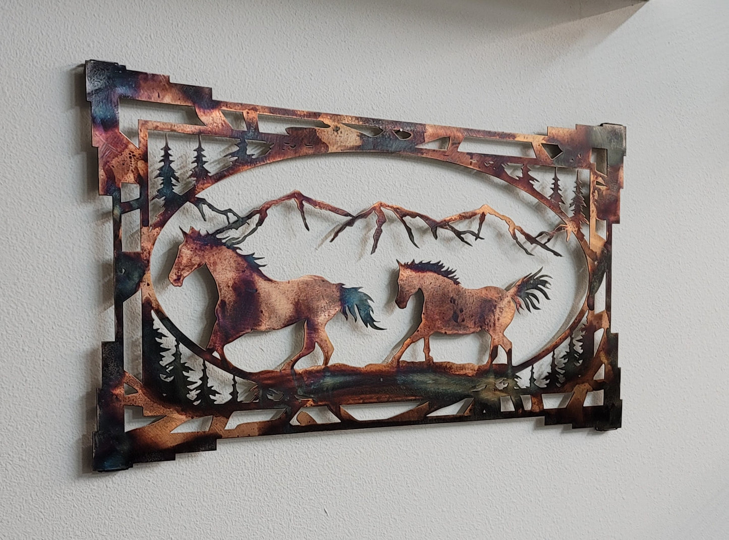 Southwest Style Oval Horse Wall Hanging